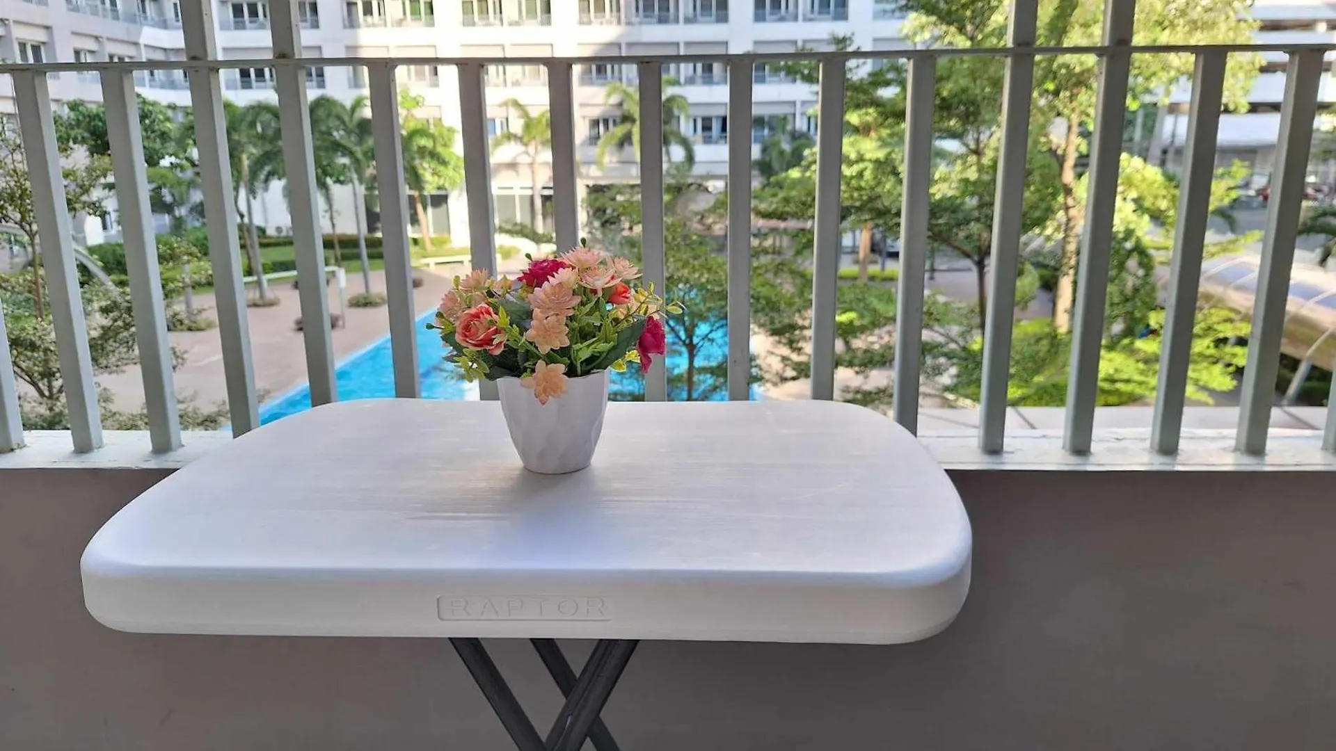 1 Bedroom With Balcony Pool View And Wifi In Grace Residences Manila Philippines